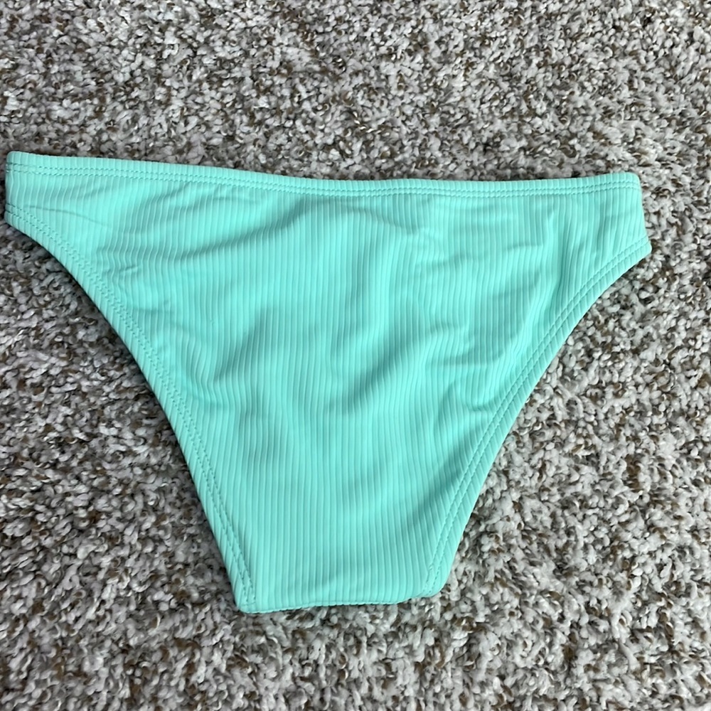 bikini bottoms - Picture 2 of 3
